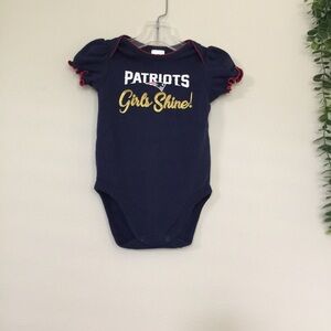 NFL Team Apparel Patriots Onesie Size 6-12 months